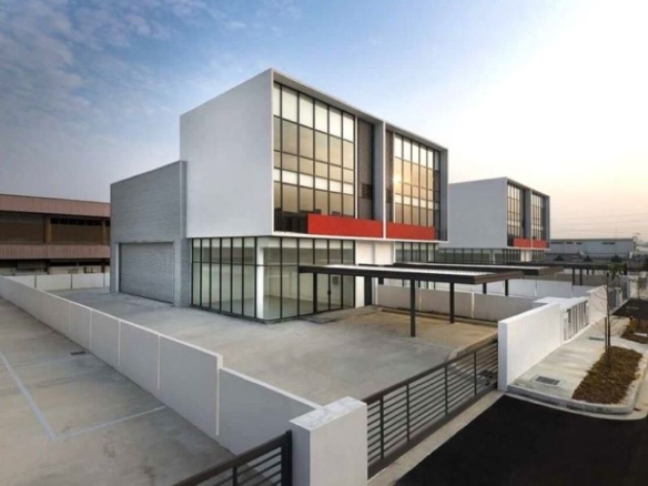 Bangi Industrial Estate - Semi-d Factory for rent