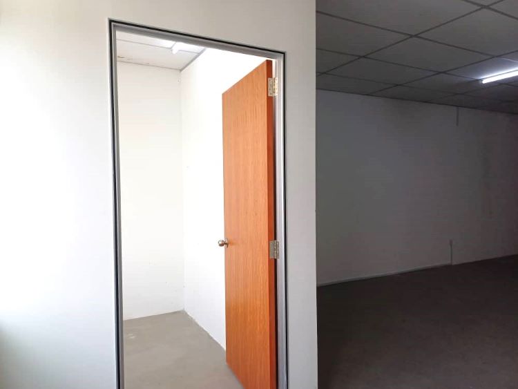 16 Sierra Zentrol 1 - Shop office for sale in Puchong