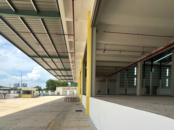 Balakong Factory for Rent - Factory with Loading Bay